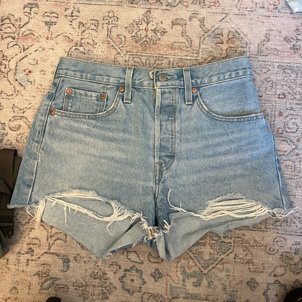 Levi’s Women’s 501 Shorts